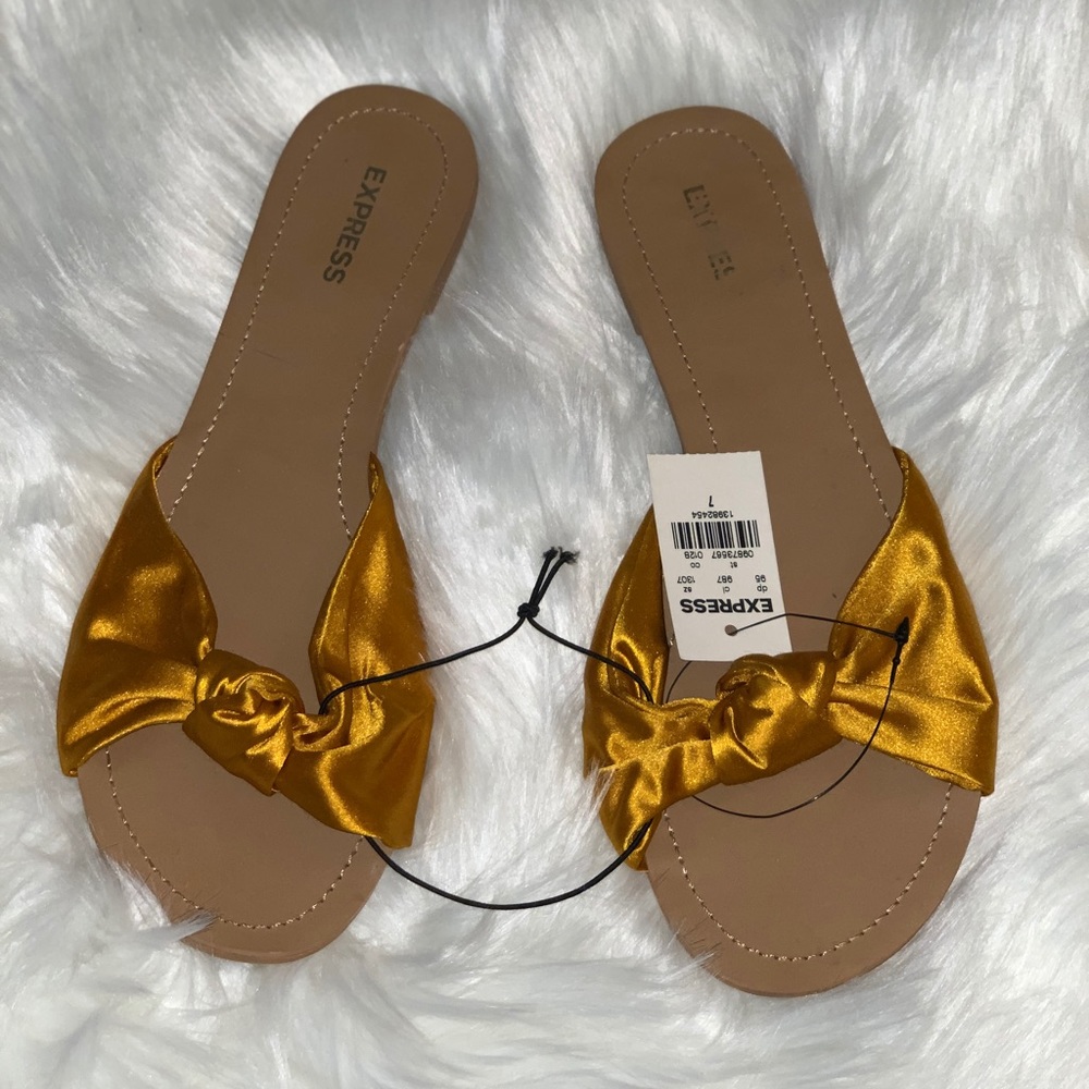 Mustard Express sandals